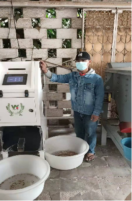 와이파이 원격 제어 장치와 함께 다기능 색상 분류기 지능형 캐시우넛 색상 분류 기계